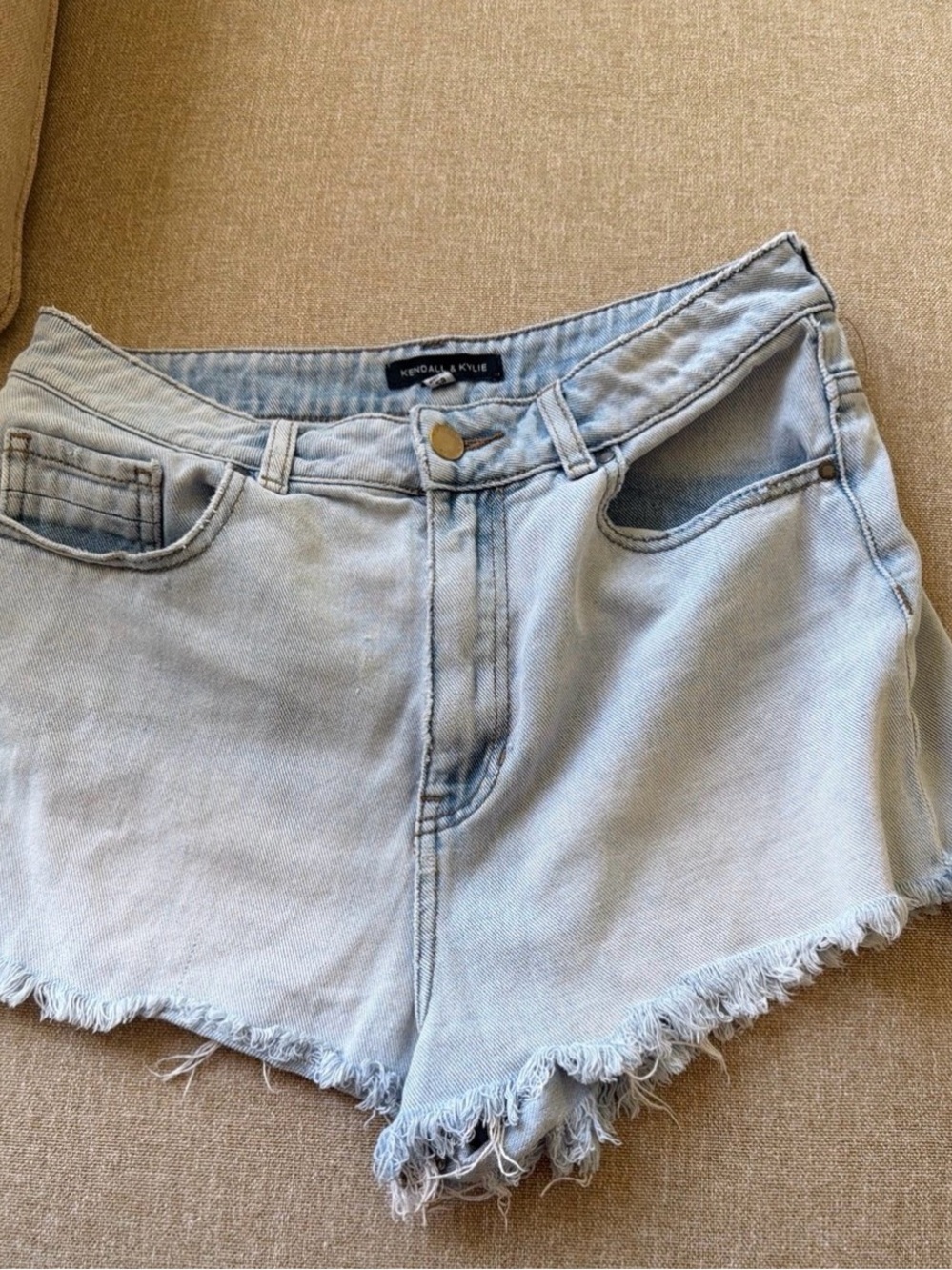 Kendall & Kylie Light Wash Frayed Hem Jean Denim Shorts Size 29